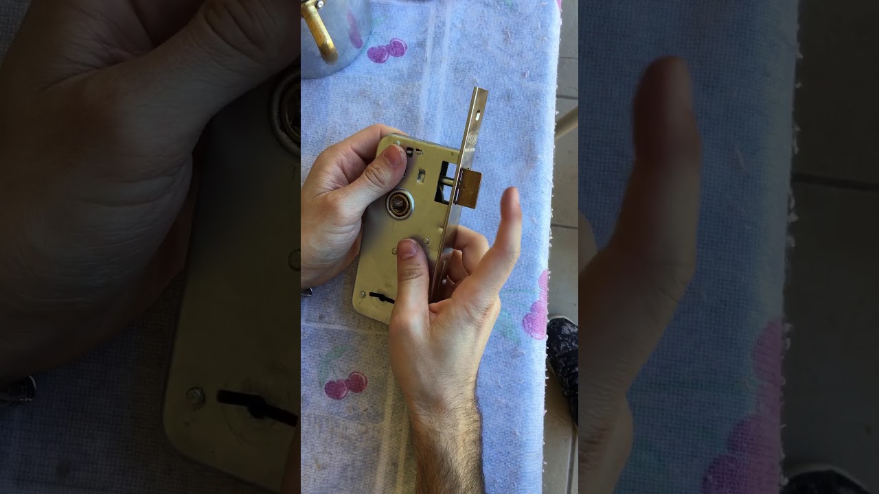 Cómo detectar si falta lubricación en tu cerradura en Vitoria-Gasteiz